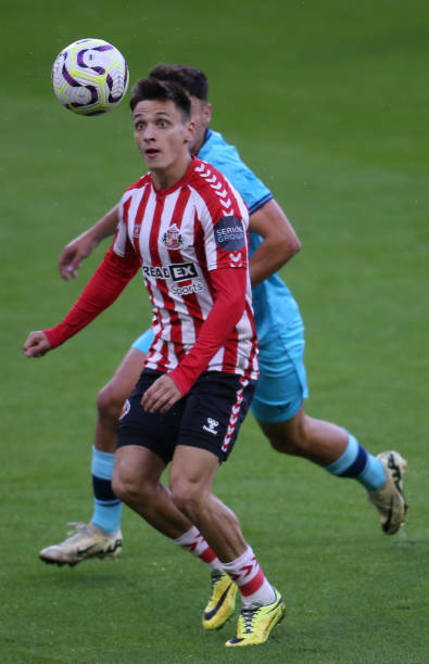 这篇文章基 这篇文章基